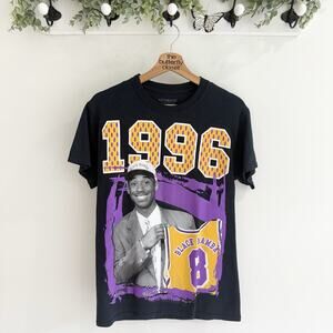 Kobe Bryant #8 T-Shirt Black Mamba 1996 Draft Day Lakers Mens Size Small X4058